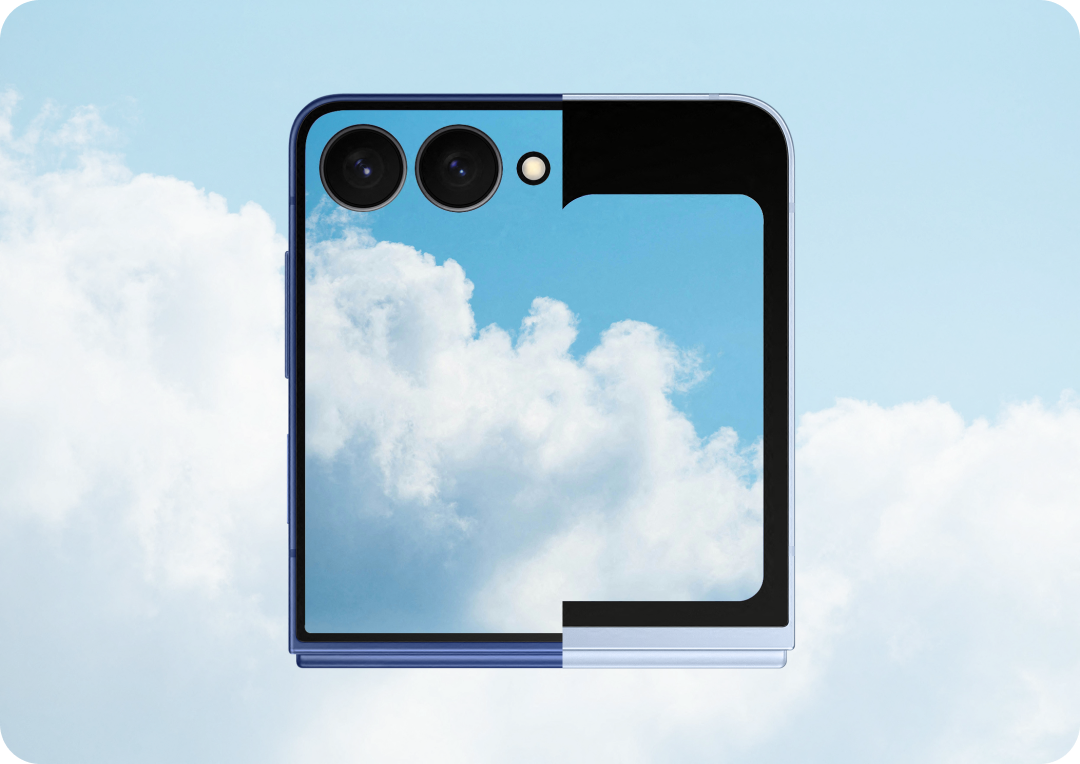 A composite image demonstrating how much thinner the flip7 is vs the Fold6